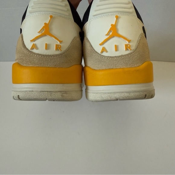 Nike Air Jordan Legacy Sneakers Low Pale CD7069-200 Unisex Cream Black SZ 8.5 - Picture 10 of 14